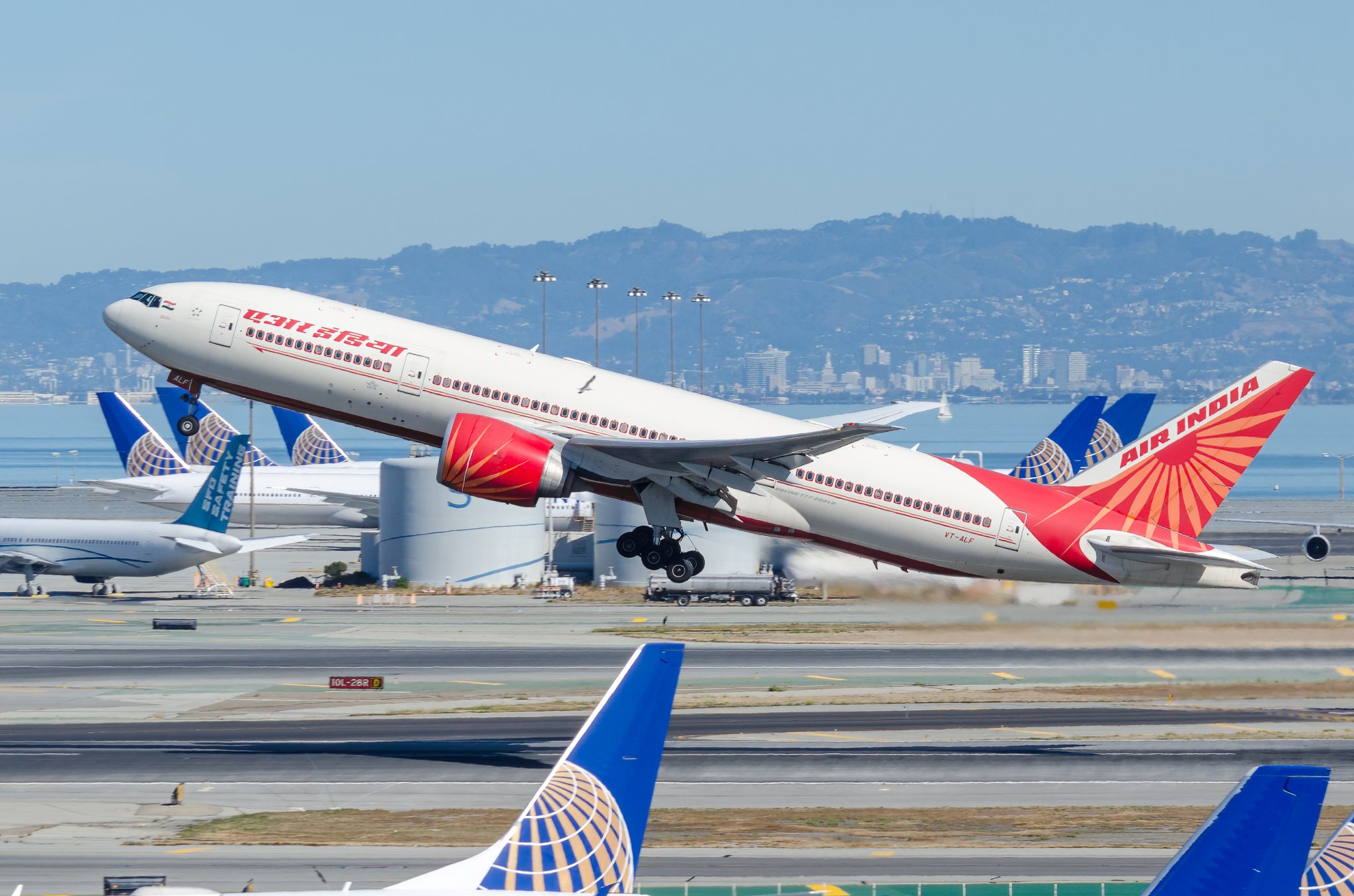 Air India, ABD Rotalarında Geçici İptaller ve Kesintiler Yapıyor