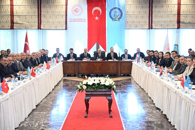 Sivil Havacılığın Geleceği: Uraloğlu'ndan Önemli Açıklamalar