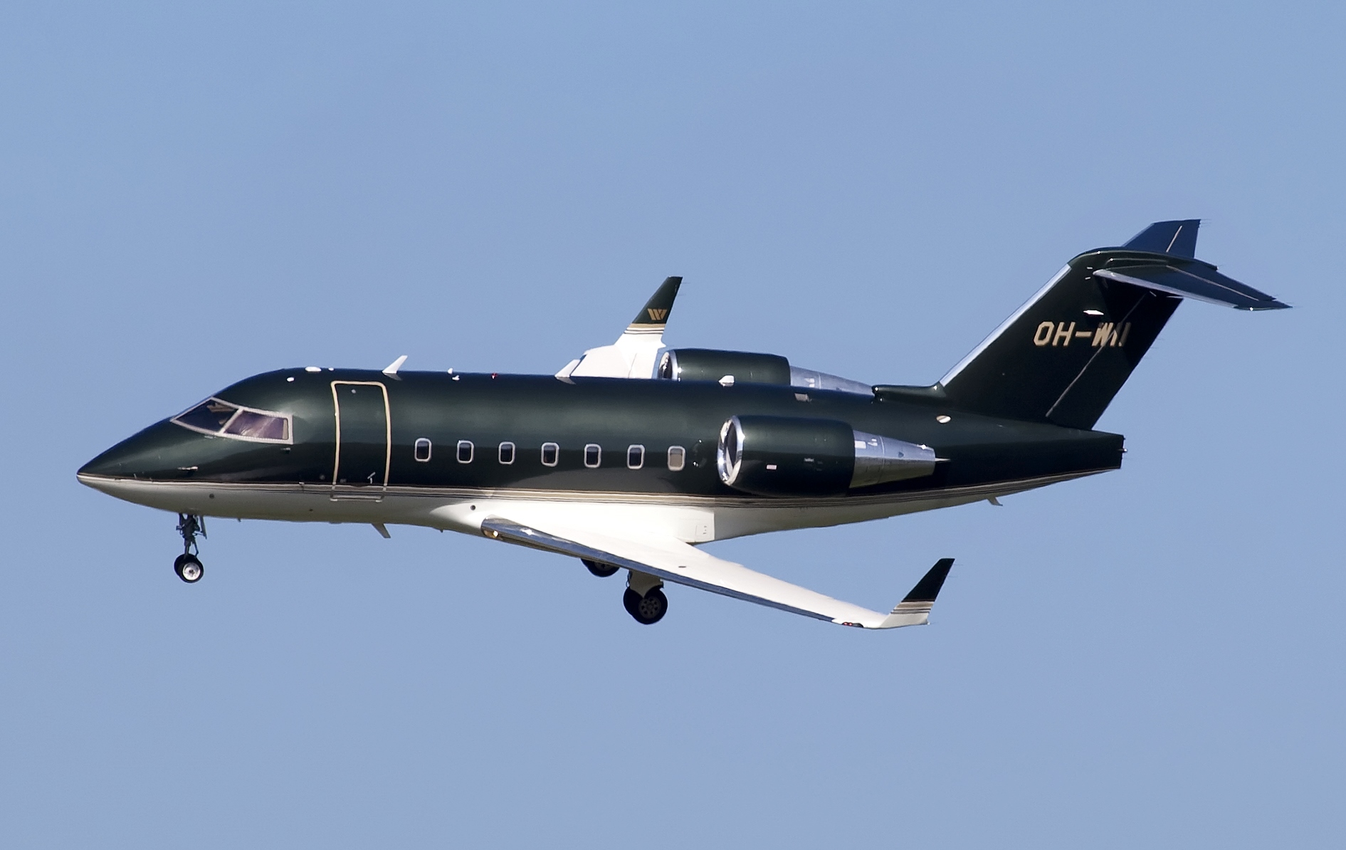 2001 Model Bombardier Challenger 604