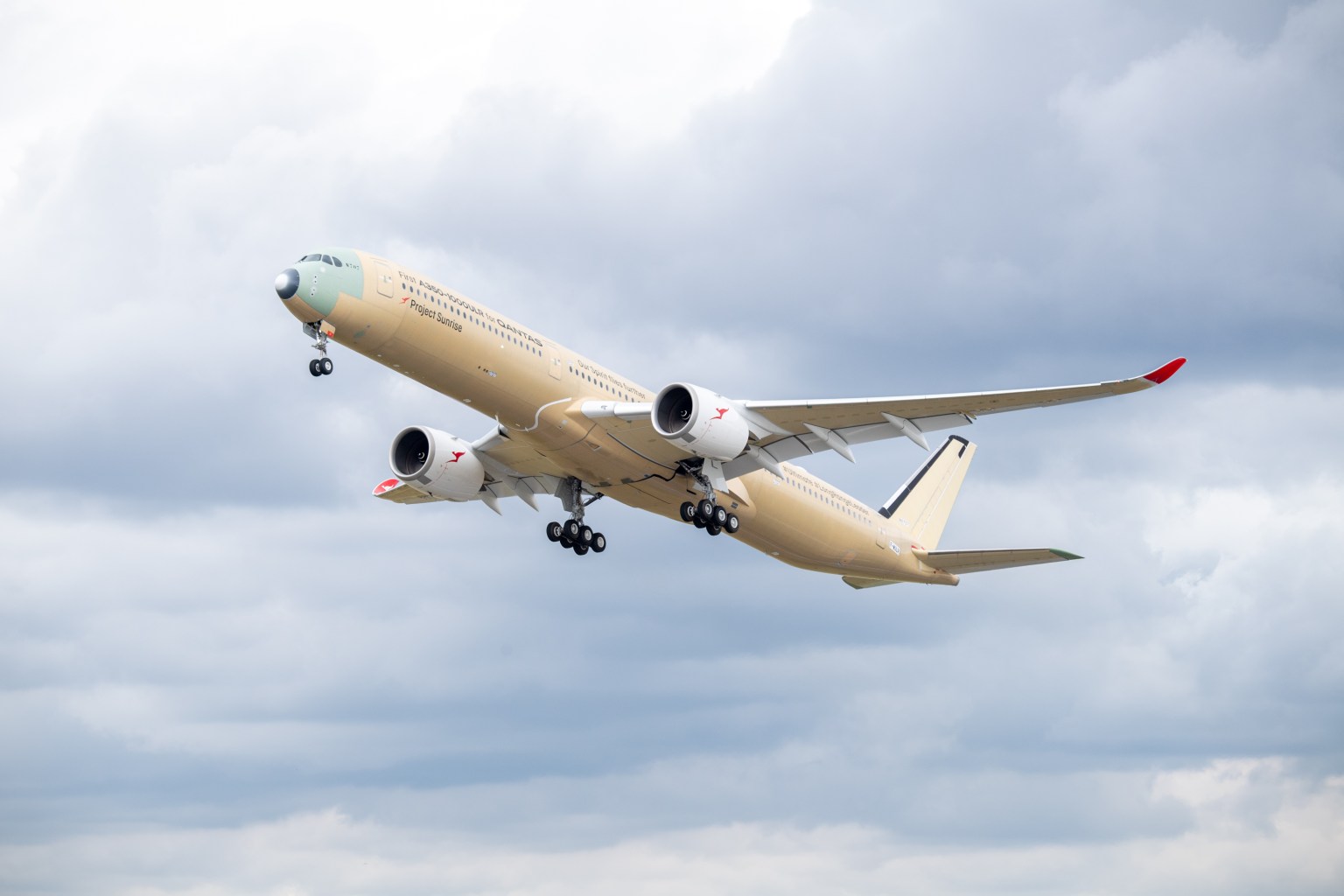 Airbus A350-1000ULR İlk Uçuşunu Gerçekleştirdi