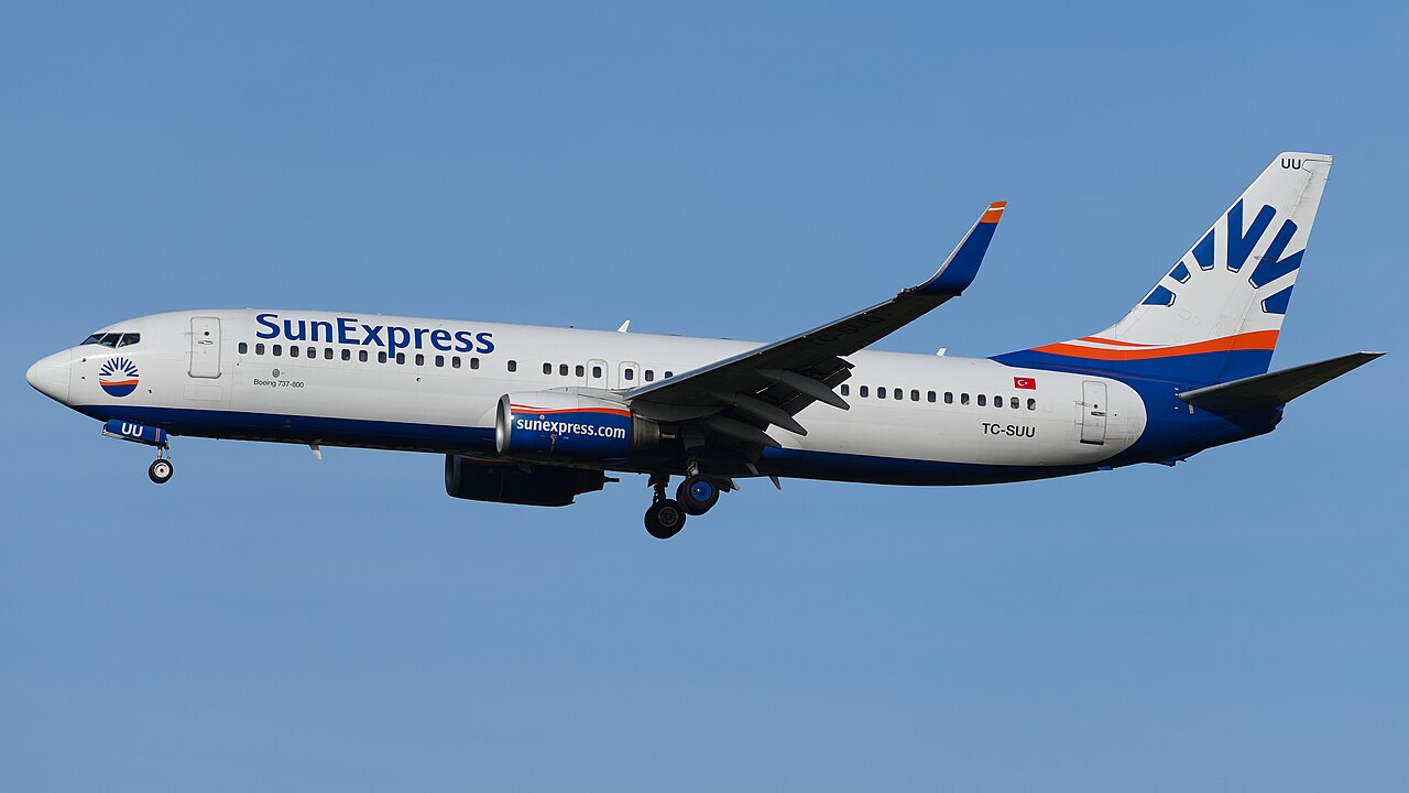 SunExpress Uçağındaki Teknik Arıza Yolcuları Zor Durumda Bıraktı